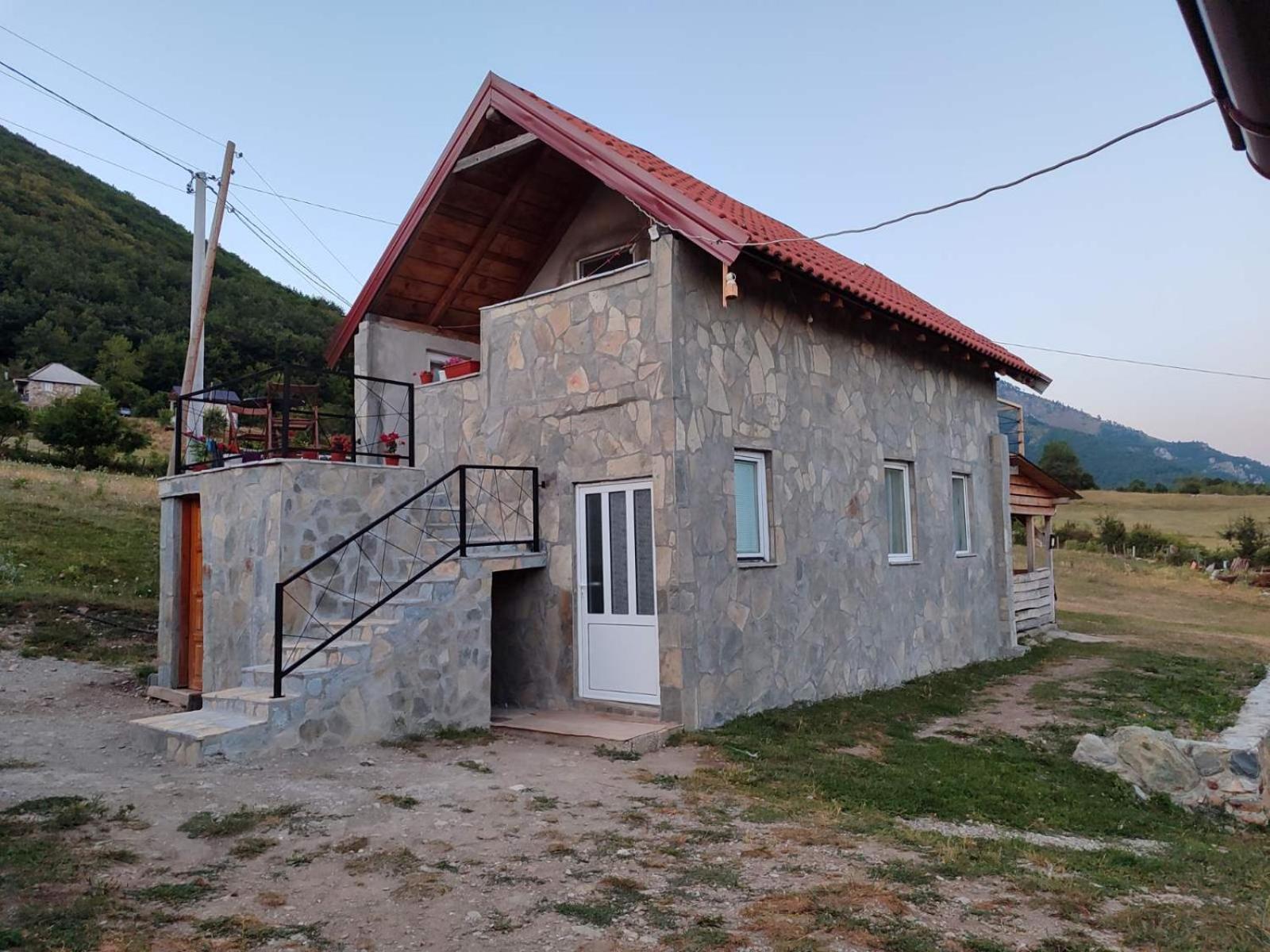 Bungalows Malagic Gusinje Exterior foto